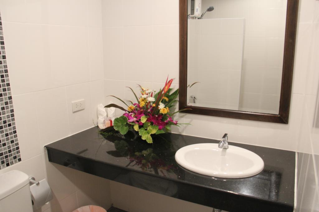 The Seashore Kamala Service Apartment Szoba fotó